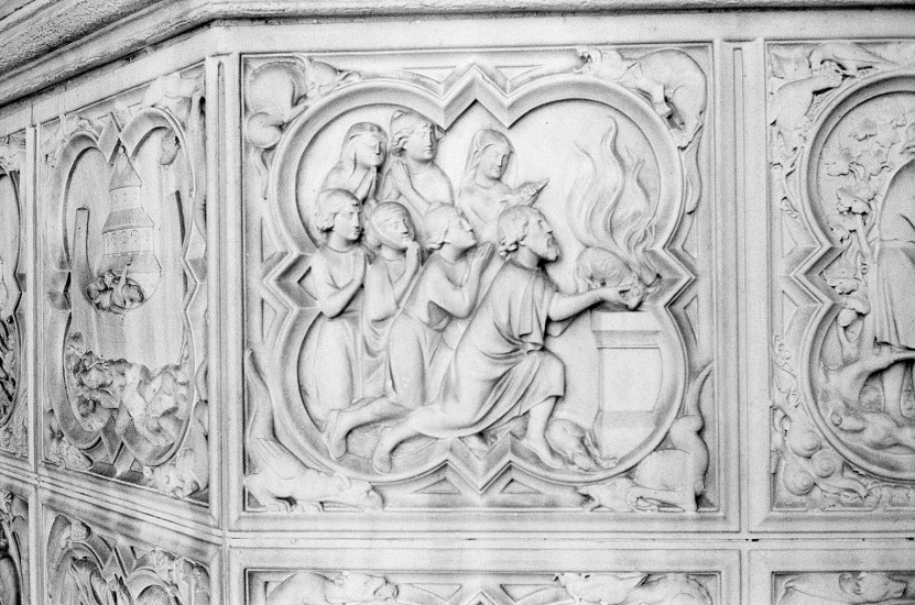 Ste-Chapelle, balcony detail